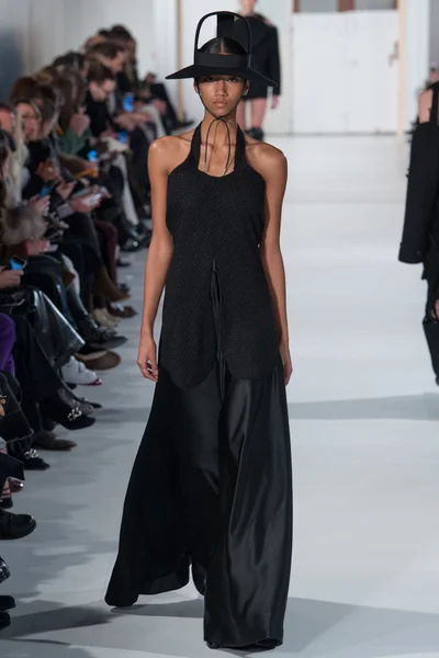 Look 2